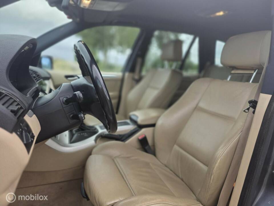 Bild 18/46 von BMW X5 3.0i (2003)