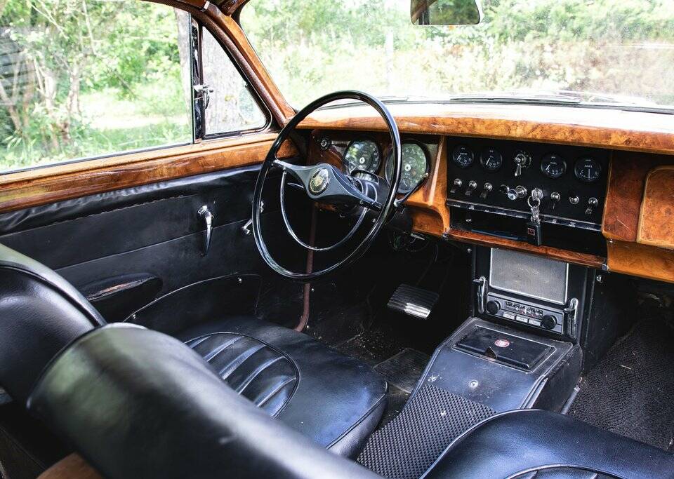 Bild 2/8 von Jaguar Mk II 3.8 (1964)