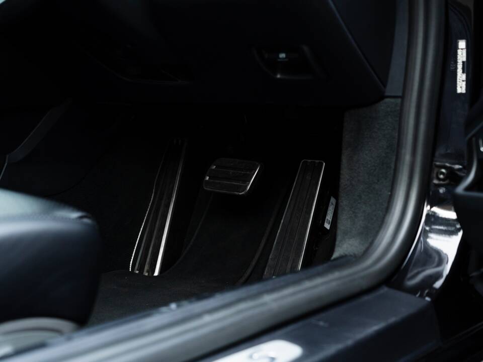 Bild 41/52 von Porsche 911 Turbo S (2017)