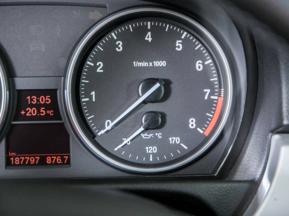 Imagen 21/50 de BMW 325i (2007)