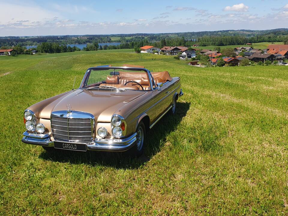 Image 1/39 de Mercedes-Benz 280 SE 3,5 (1969)