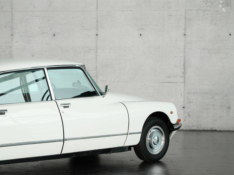Bild 33/50 von Citroën DS 23 Pallas IE (1974)