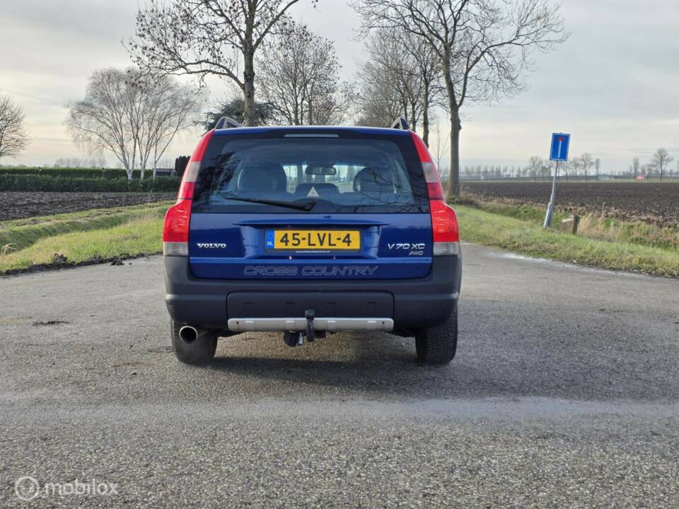 Image 7/33 de Volvo V 70 XC 2.4T (2002)