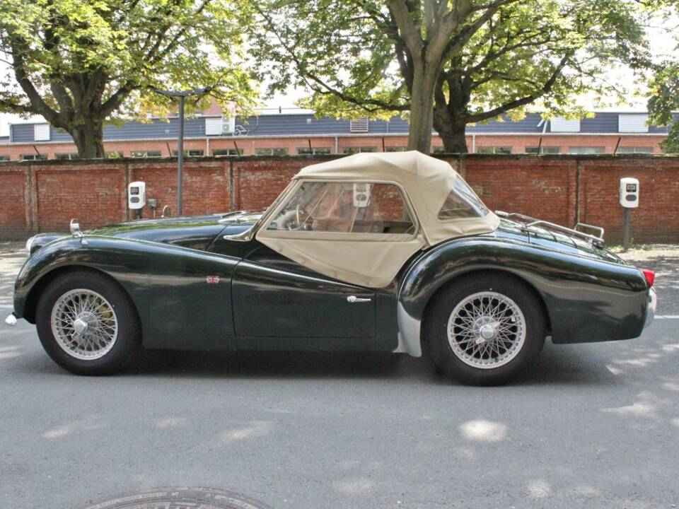 Image 5/23 of Triumph TR 3A (1957)