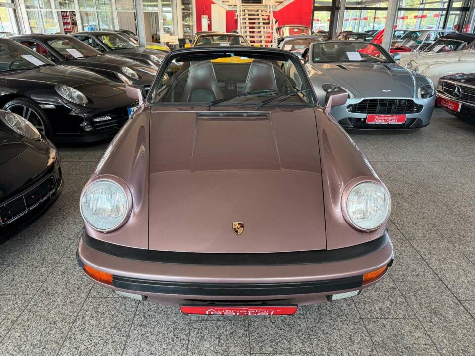 Afbeelding 14/41 van Porsche 911 Carrera 3.2 (WTL) (1987)