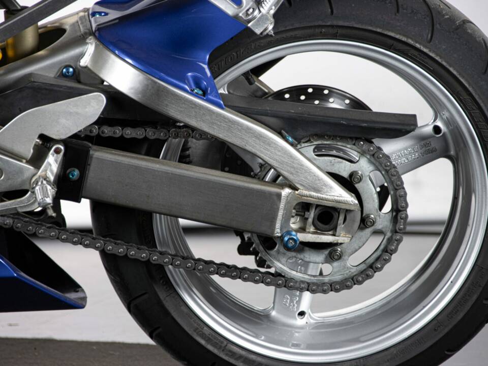 Immagine 19/50 di Yamaha YZF 1000 R1 (1998)