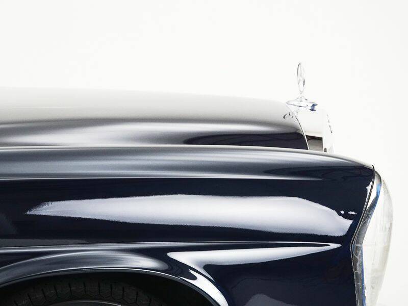 Image 9/15 of Mercedes-Benz 220 SE b (1964)