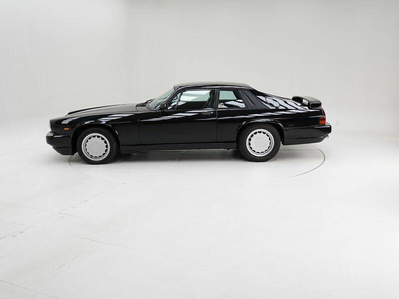 Image 8/15 of Jaguar XJRS 6.0 (1991)