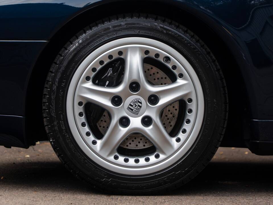 Image 9/68 of Porsche 911 Carrera (1997)