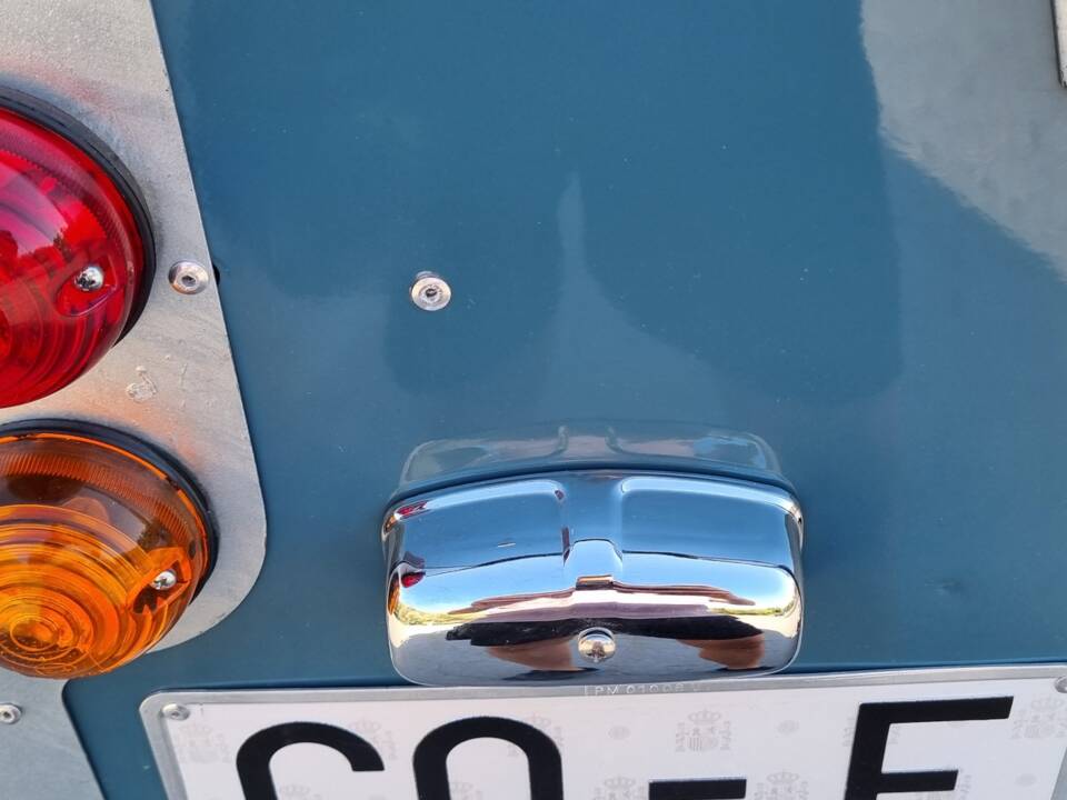 Bild 19/35 von Land Rover 88 (1976)