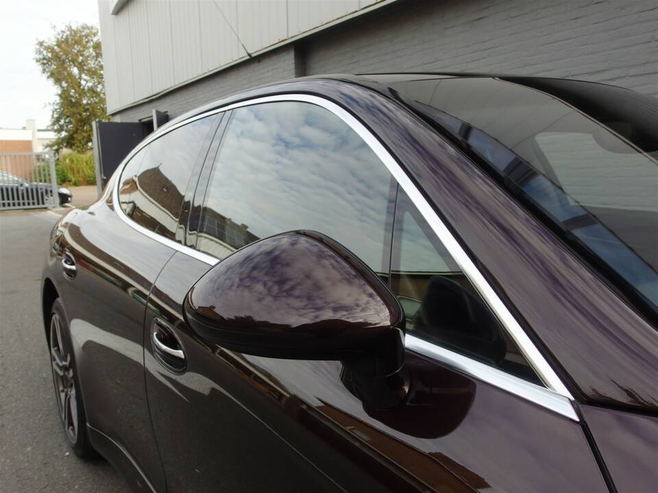 Bild 20/98 von Porsche Panamera Turbo (2009)
