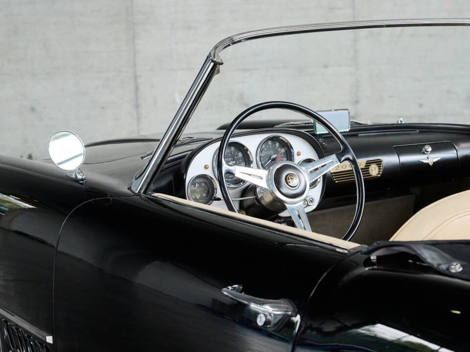 Image 31/50 of Alfa Romeo 2000 Spider (1959)