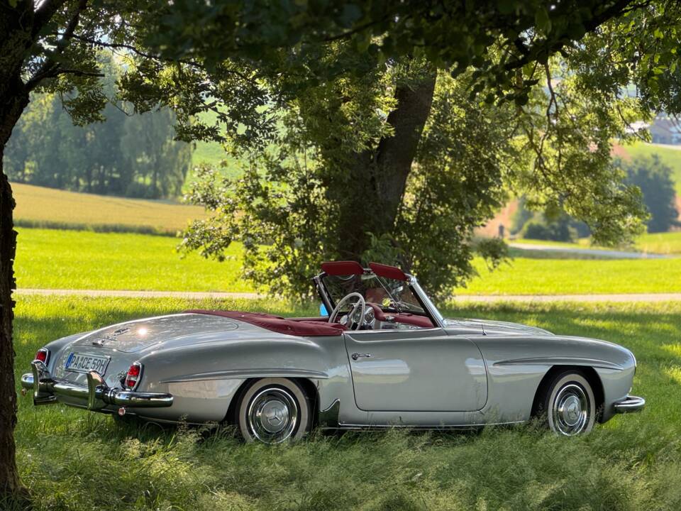 Image 29/54 of Mercedes-Benz 190 SL (1957)