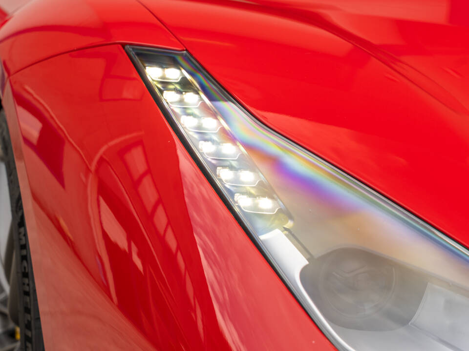 Immagine 21/85 di Ferrari 488 GTB (2015)