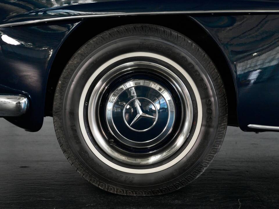Image 19/50 de Mercedes-Benz 190 SL (1957)
