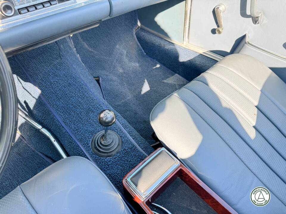 Bild 28/36 von Mercedes-Benz 250 SL (1967)