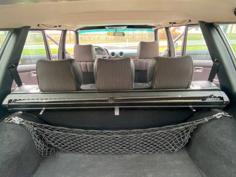 Bild 24/24 von Mercedes-Benz 280 TE (1984)