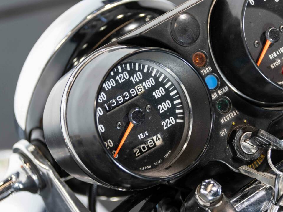 Image 31/49 of Kawasaki H1 500 Mach III (1976)