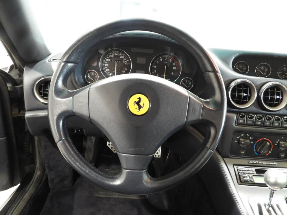 Imagen 6/15 de Ferrari 550 Maranello (1998)