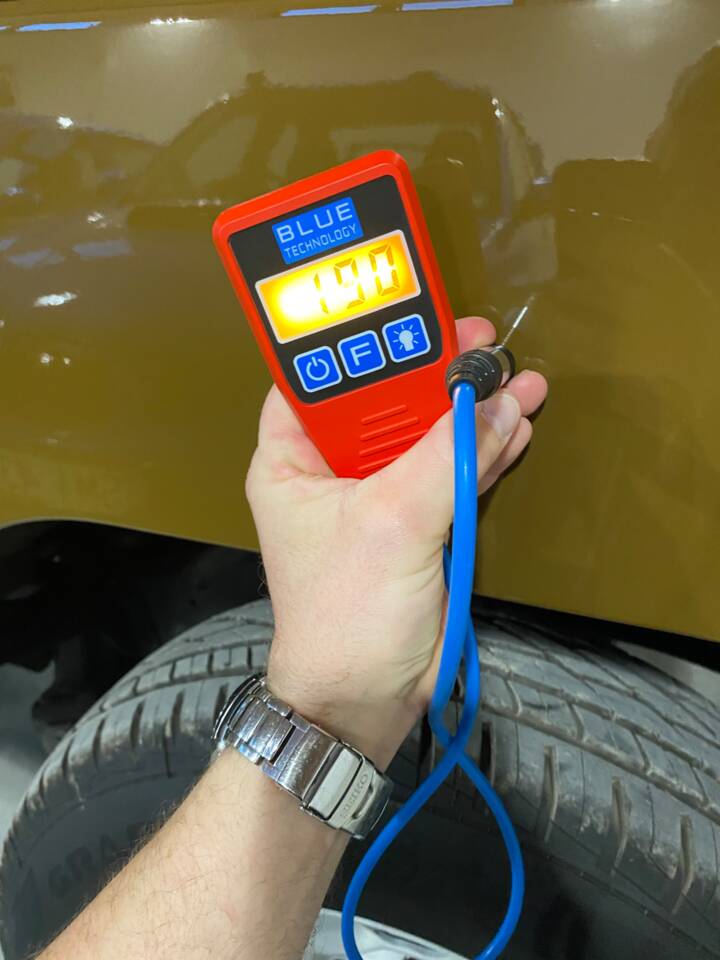 Bild 38/67 von Toyota Land Cruiser BJ 42 (1981)