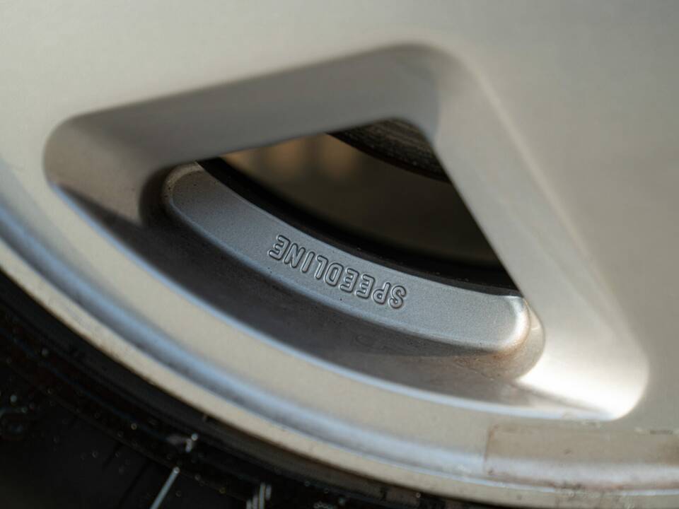 Image 22/50 of Lancia Thema 8.32 (1989)