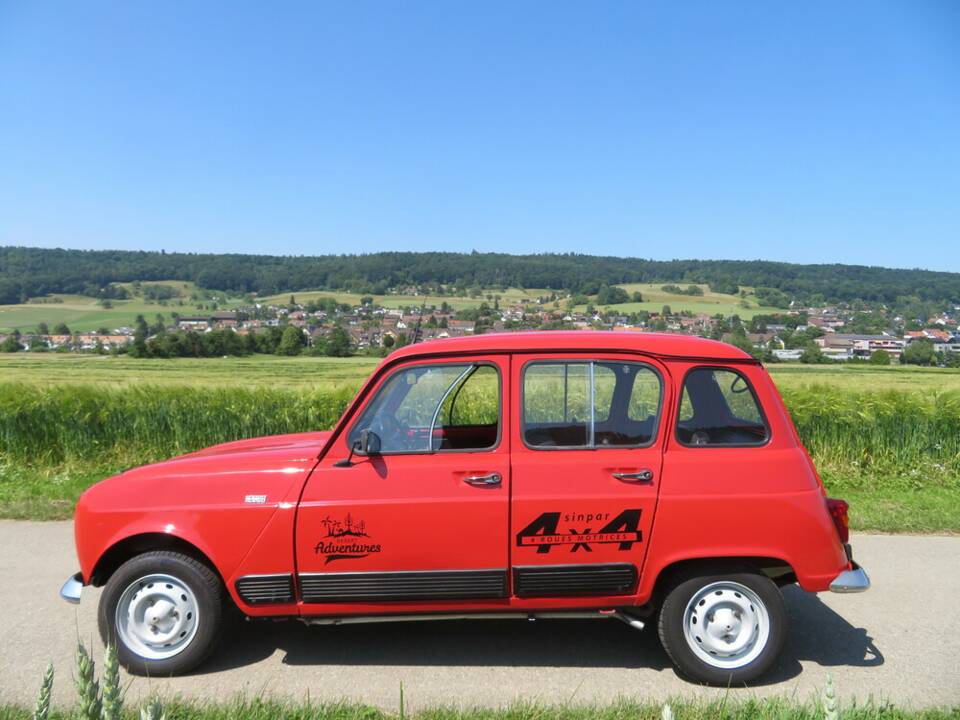 Image 3/21 de Renault R 4 (1975)