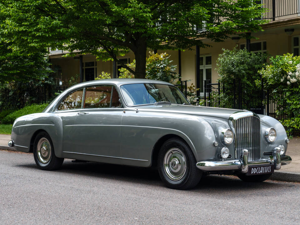Image 2/27 of Bentley S 1 (1956)