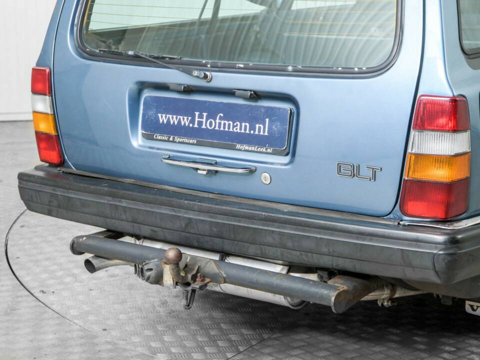 Image 27/50 de Volvo 240 Turbo (1983)