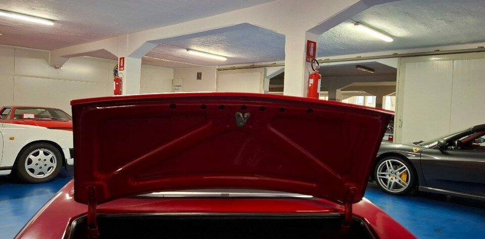 Image 27/32 of Alfa Romeo Giulia GT 1300 Junior (1974)
