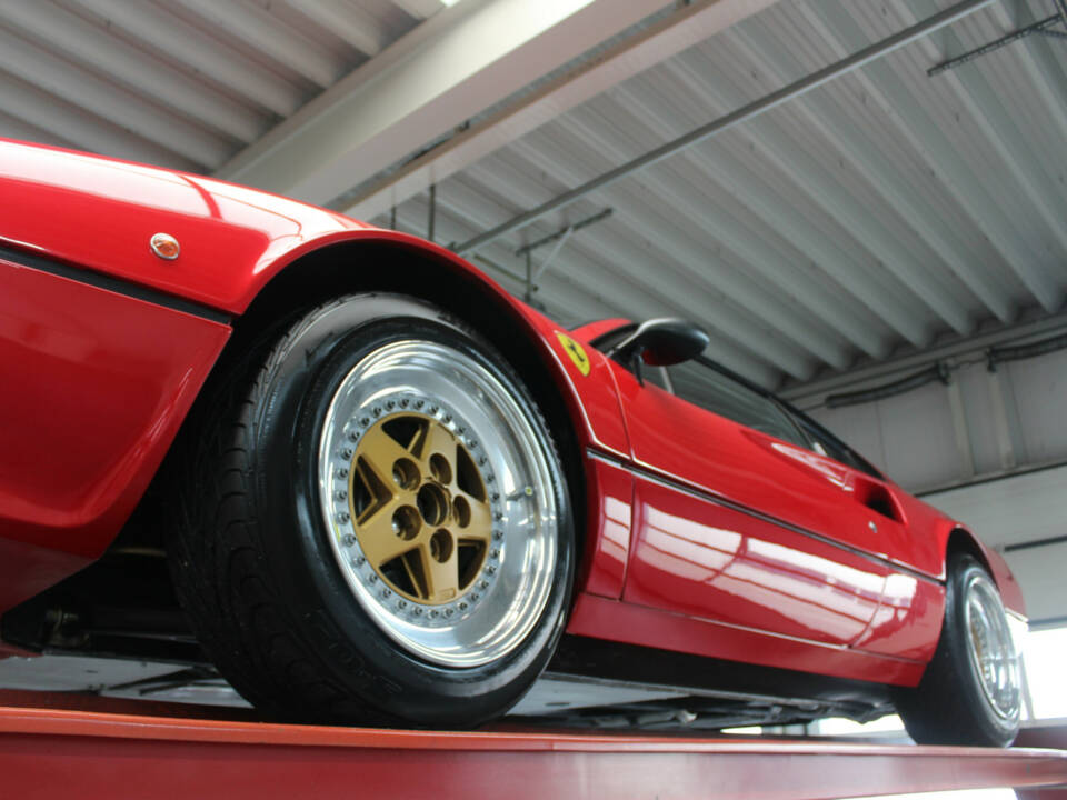 Imagen 9/50 de Ferrari 308 GTB (1977)