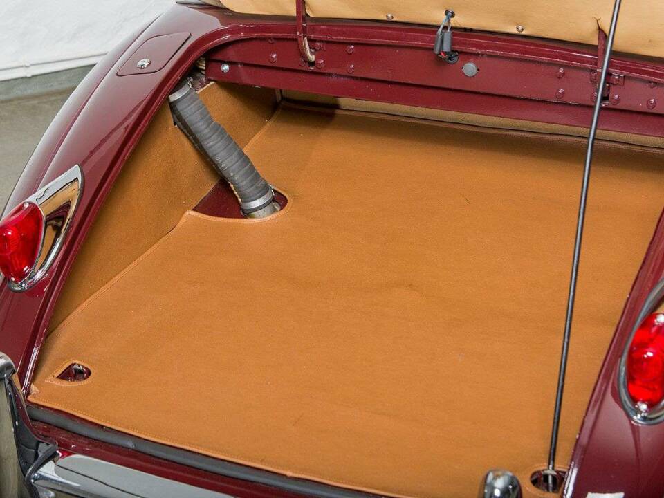 Imagen 19/20 de Jaguar XK 150 DHC (1959)