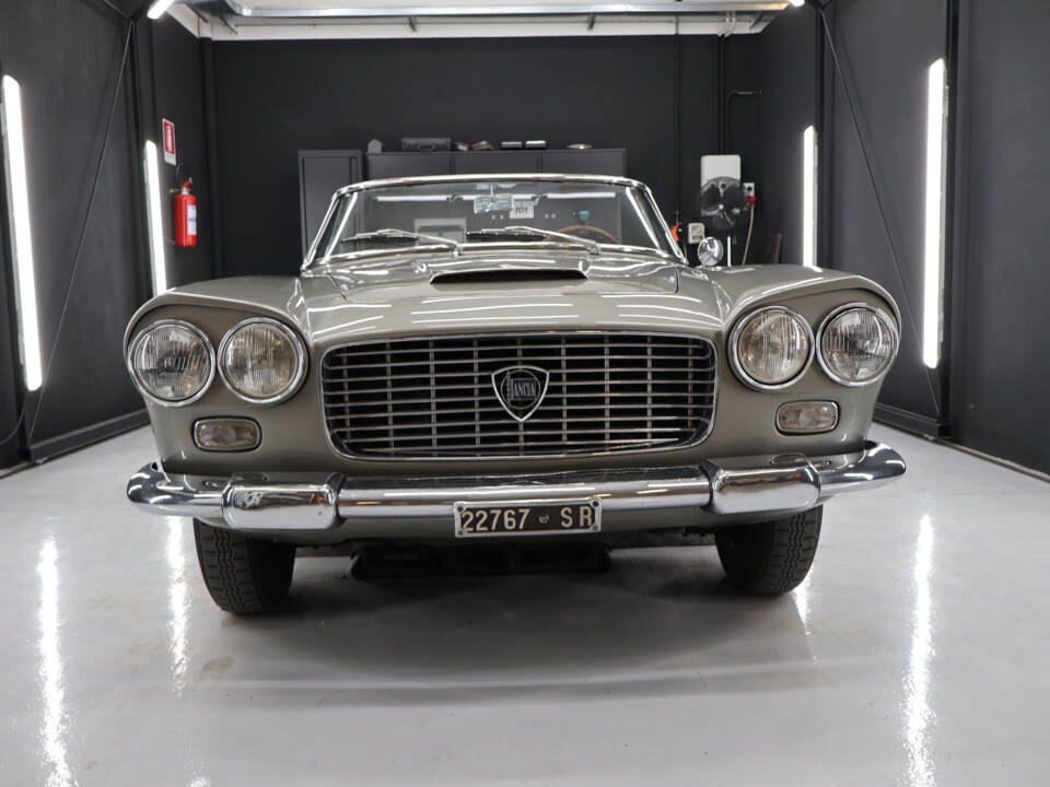 Imagen 29/35 de Lancia Flaminia GT 3C 2.5 Convertible (1961)