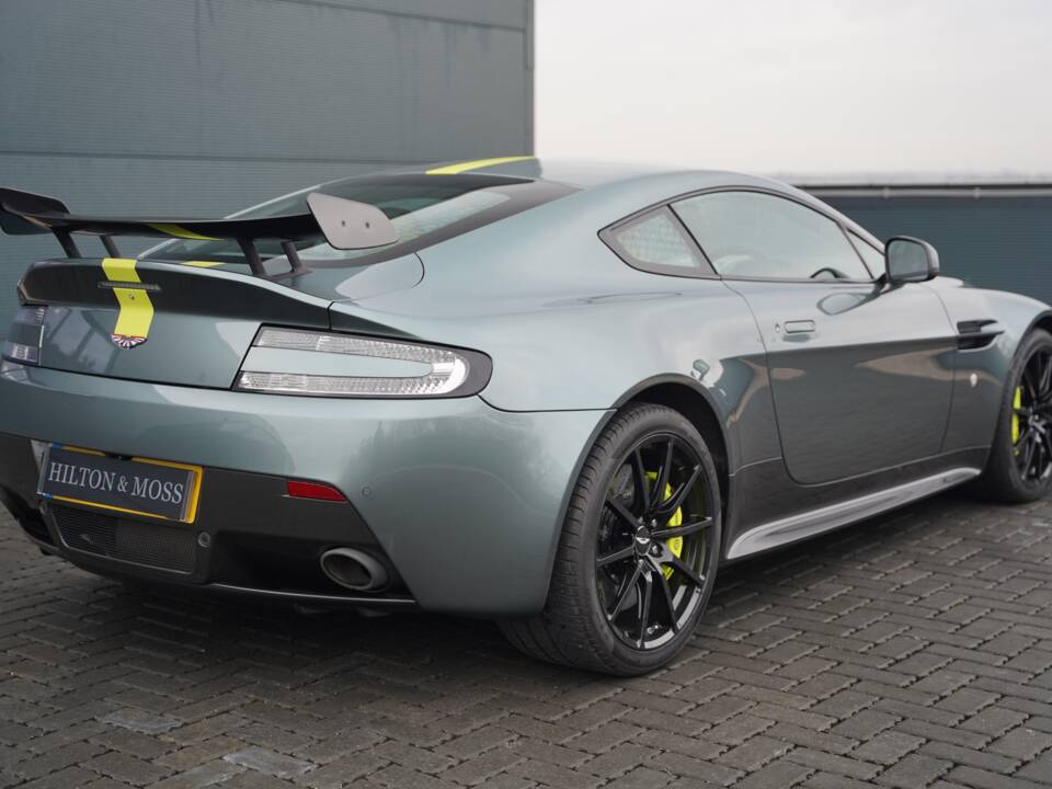 Bild 22/50 von Aston Martin V12 Vantage AMR (2017)