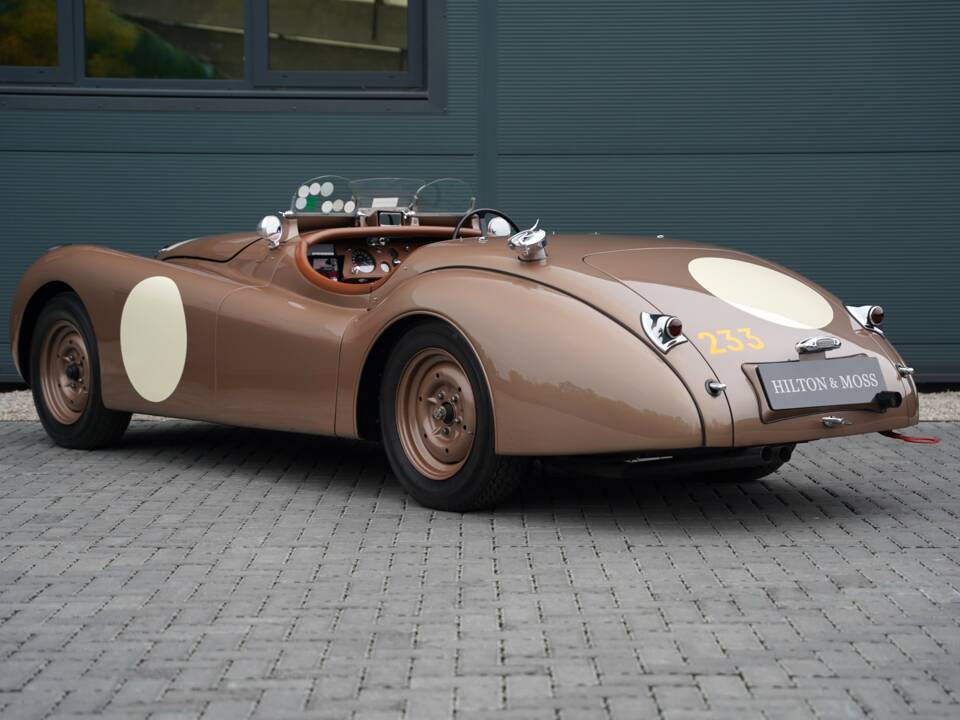 Image 10/50 of Jaguar XK 120 OTS (1950)