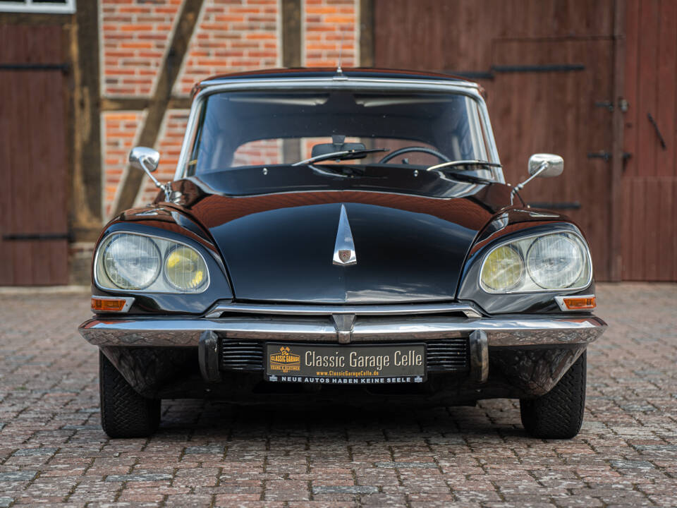 Bild 6/56 von Citroën DS 20 Pallas (1971)