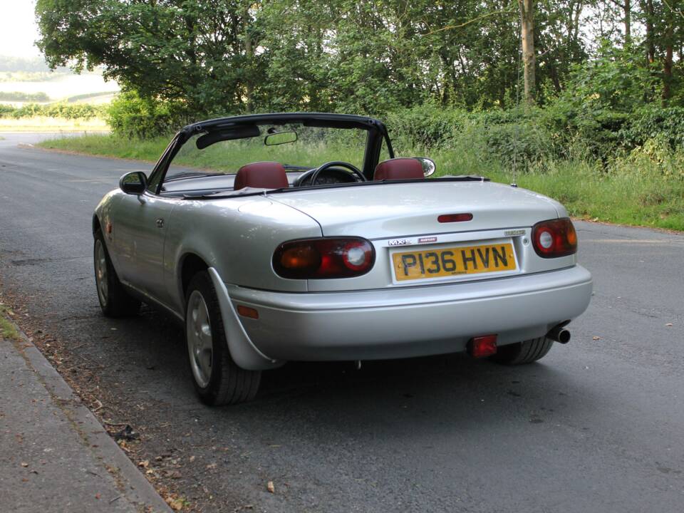 Afbeelding 4/17 van Mazda MX-5 1.8 (1997)