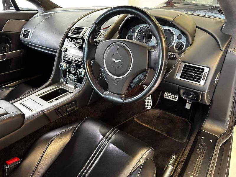Imagen 39/50 de Aston Martin V8 Vantage S (2013)
