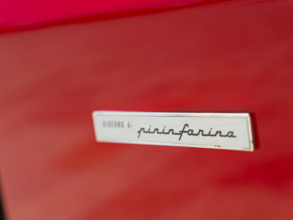 Image 23/50 de Ferrari Dino 246 GT (1971)