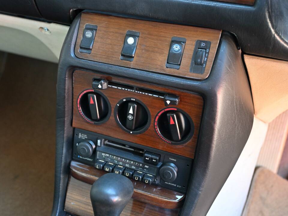 Bild 34/50 von Mercedes-Benz 280 CE (1983)