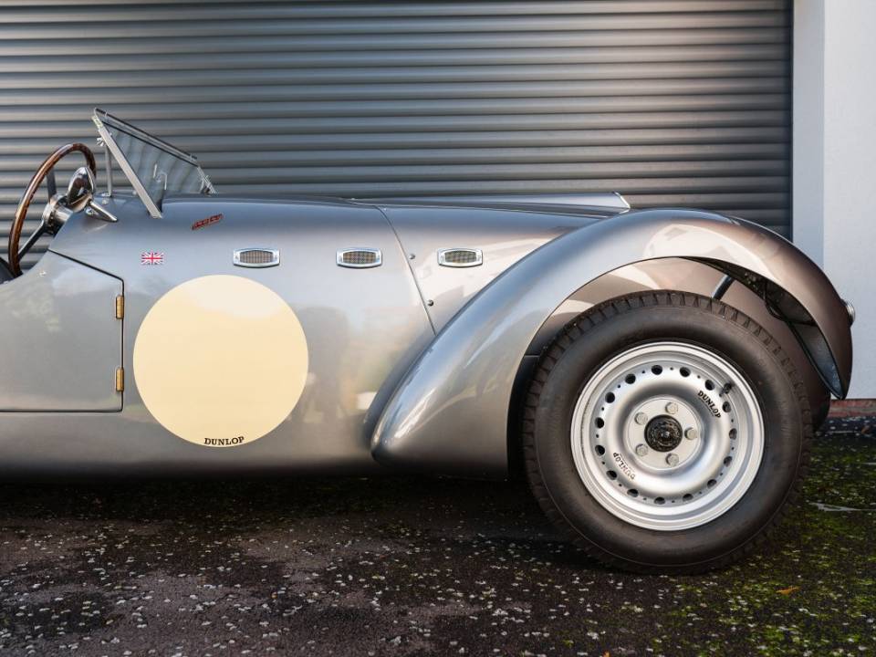 Image 14/50 of Healey Silverstone (1950)