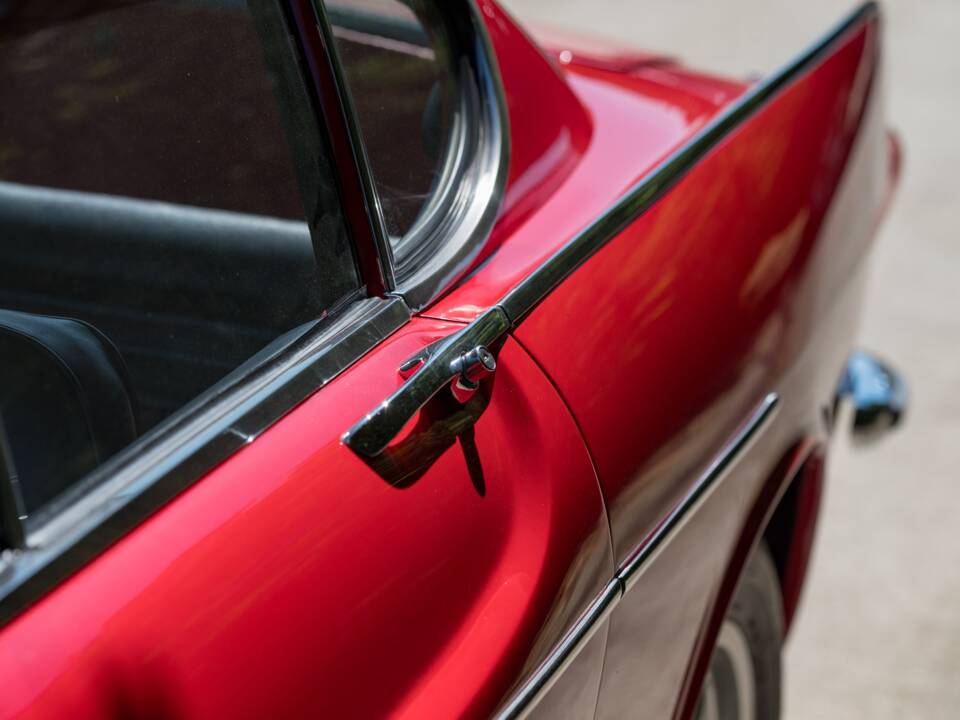 Image 42/50 of Volvo 1800 S (1968)