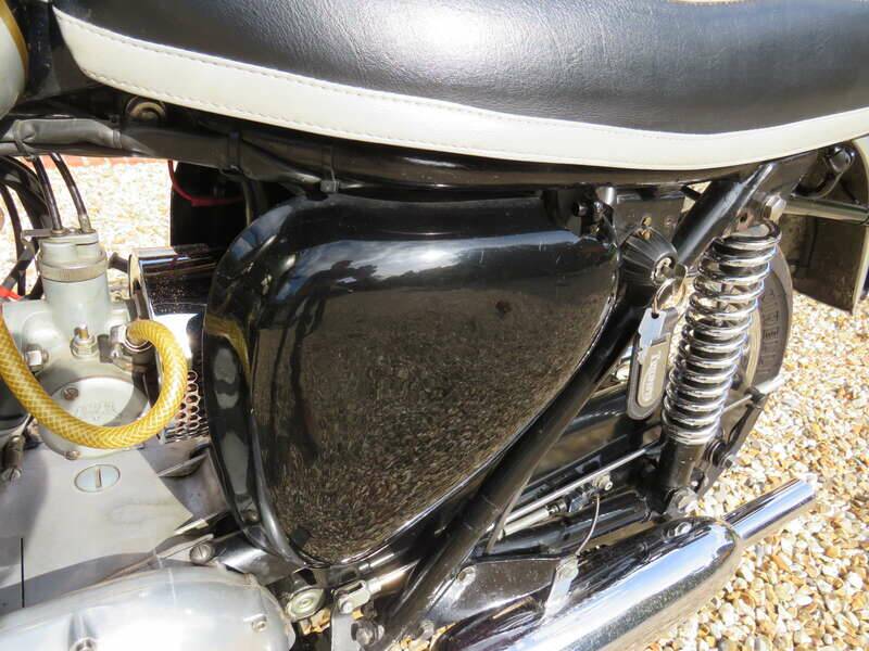 Image 27/40 of Triumph DUMMY (1959)