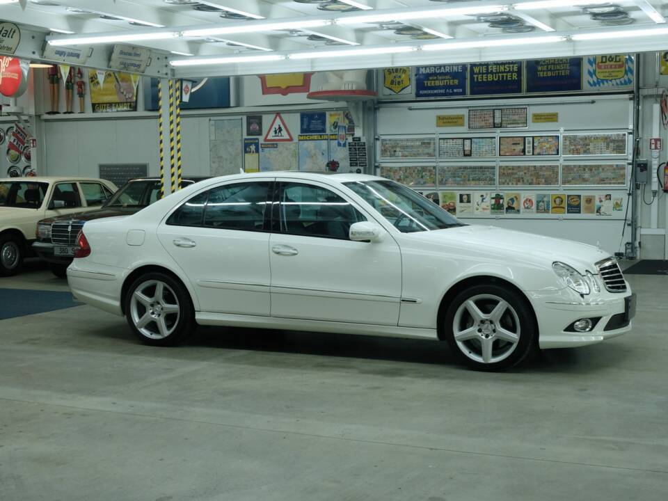 Bild 48/50 von Mercedes-Benz E 500 (2007)