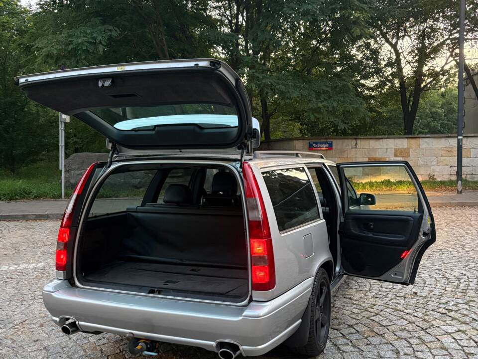 Bild 14/34 von Volvo V70 R AWD (1998)