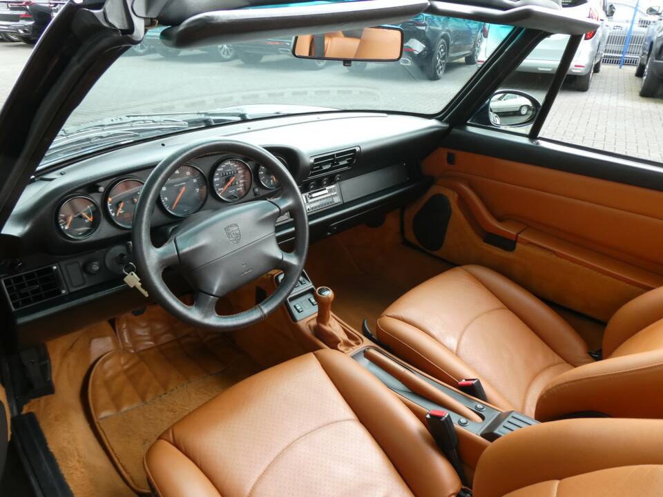Image 9/29 of Porsche 911 Carrera (1995)