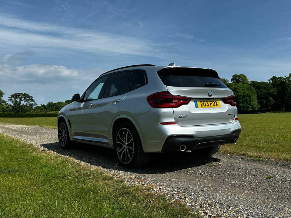 Image 6/64 de BMW X3 M Competition (2019)