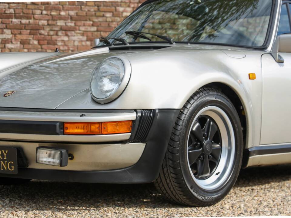Afbeelding 17/50 van Porsche 911 Turbo 3.3 (1983)