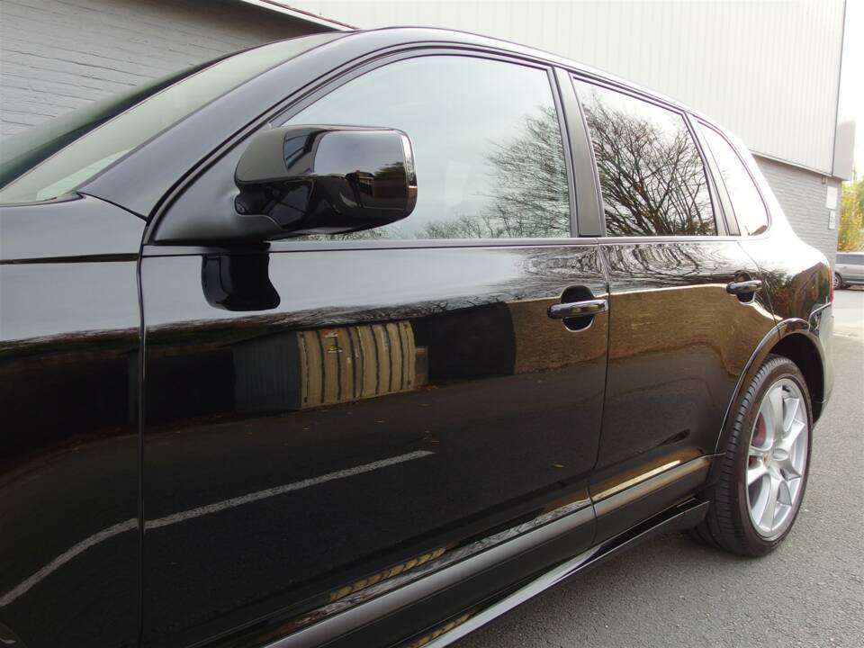 Immagine 22/99 di Porsche Cayenne GTS (2008)