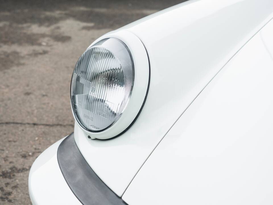 Bild 43/48 von Porsche 911 Speedster 3.2 (1989)