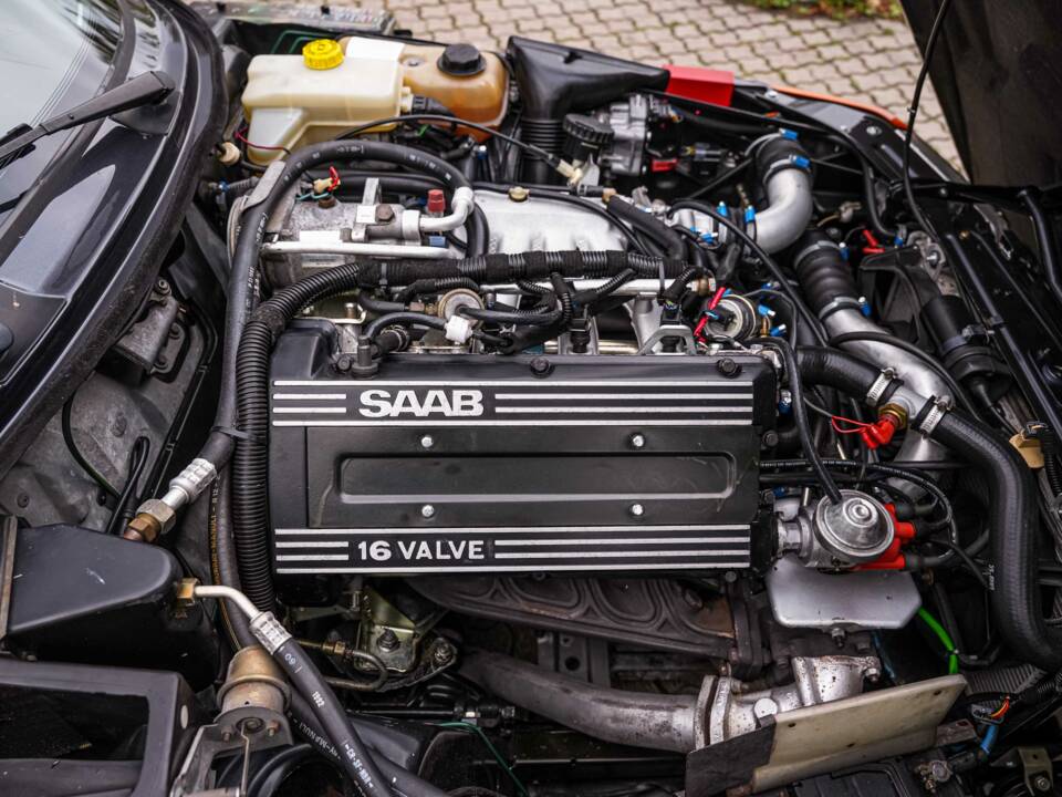 Image 45/89 of Saab 900 Turbo S 16V (1993)